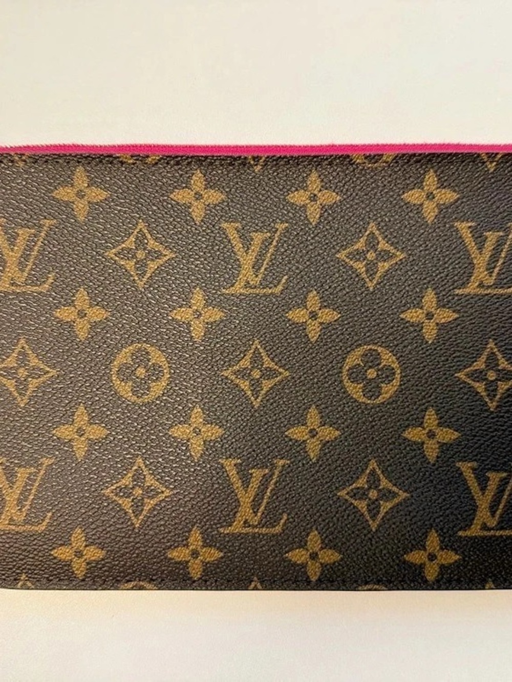Louis Vuitton Neverfull MM Pochette Monogram Pivoine